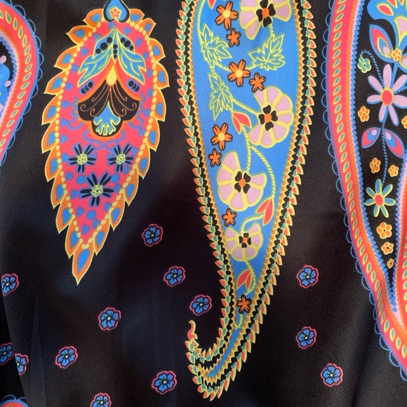 Blouse - Picture 2 of 4